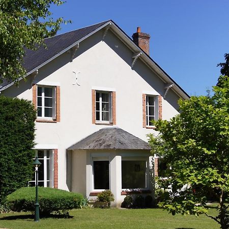 L'Atelier Du Chateau Saint-Ay Екстер'єр фото